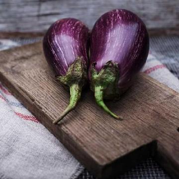 aubergine